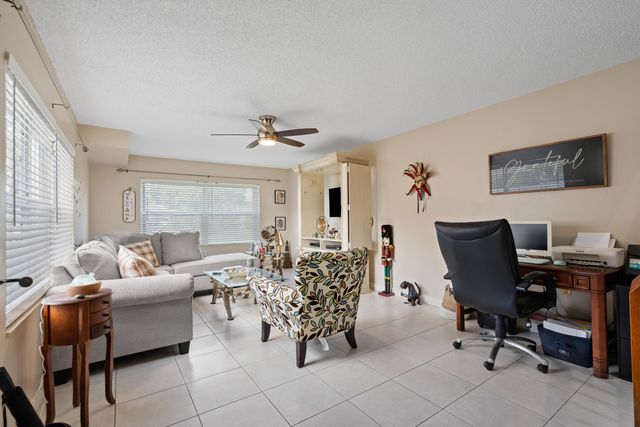 3325 SW Sunset Trace Circle, Palm City, FL 34990