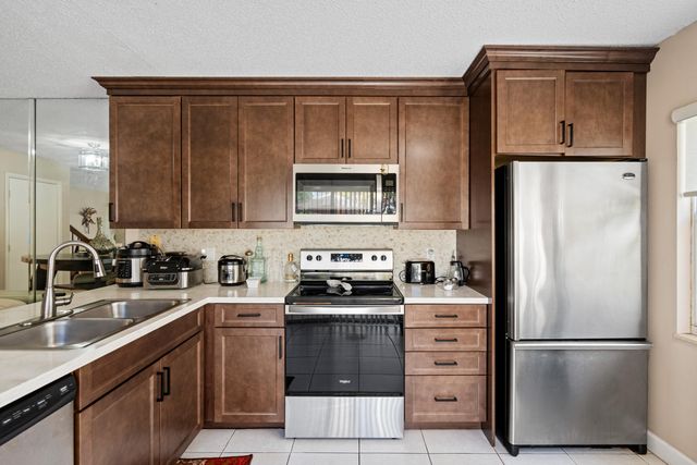 3325 SW Sunset Trace Circle, Palm City, FL 34990