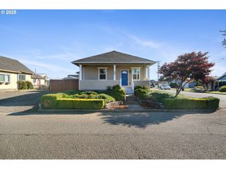 315 BIRCH Ave, Tillamook, OR 97141