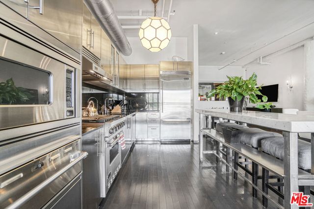 1645 Vine Street 1007, Los Angeles, CA 90028