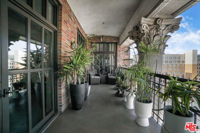 1645 Vine Street 1007, Los Angeles, CA 90028