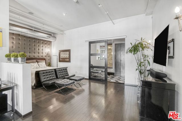 1645 Vine Street 1007, Los Angeles, CA 90028