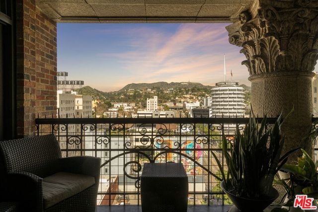 1645 Vine Street 1007, Los Angeles, CA 90028