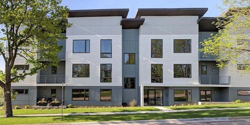 717 Rogers Street 1A, Downers Grove, IL 60515