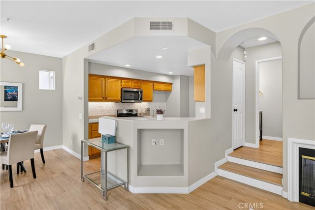 2329 Sunningdale, Tustin, CA 92782