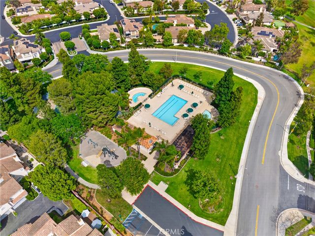 2329 Sunningdale, Tustin, CA 92782