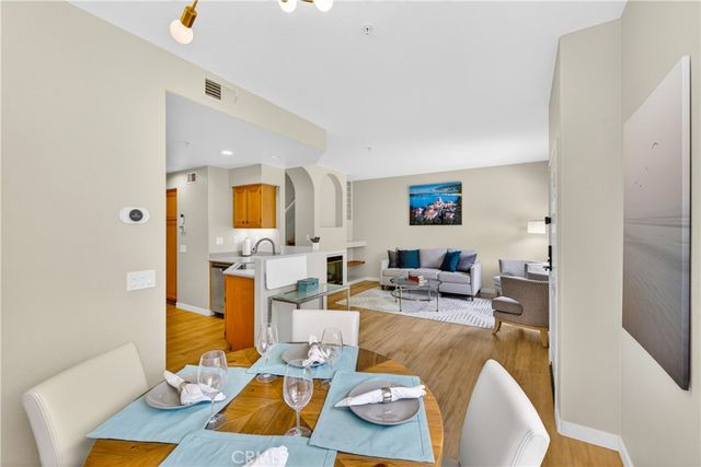 2329 Sunningdale, Tustin, CA 92782