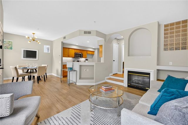 2329 Sunningdale, Tustin, CA 92782