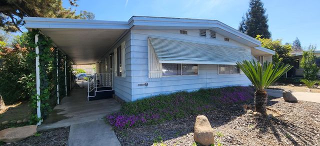 1300 W Olson Avenue SPC 6, Reedley, CA 93654