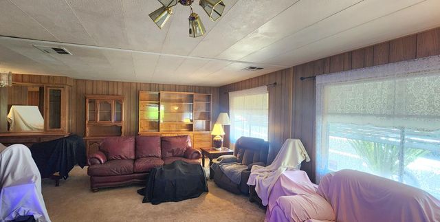 1300 W Olson Avenue SPC 6, Reedley, CA 93654