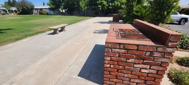 1300 W Olson Avenue SPC 6, Reedley, CA 93654