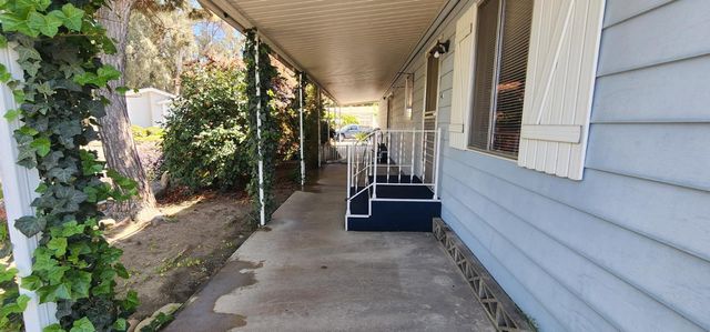 1300 W Olson Avenue SPC 6, Reedley, CA 93654