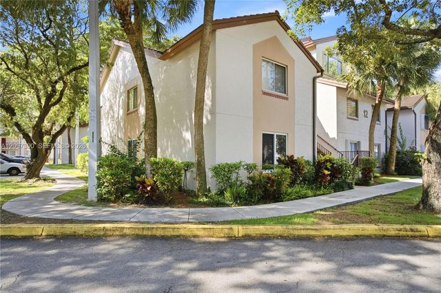 13920 SW 93rd Ln 13920, Miami, FL 33186