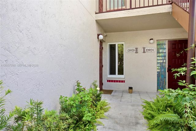 13920 SW 93rd Ln 13920, Miami, FL 33186