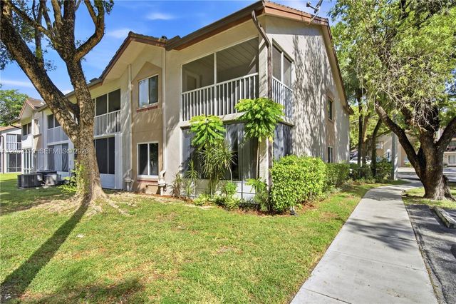 13920 SW 93rd Ln 13920, Miami, FL 33186
