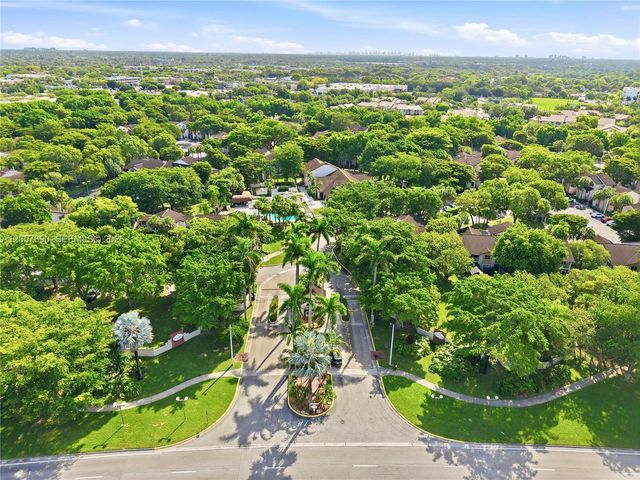 13920 SW 93rd Ln 13920, Miami, FL 33186
