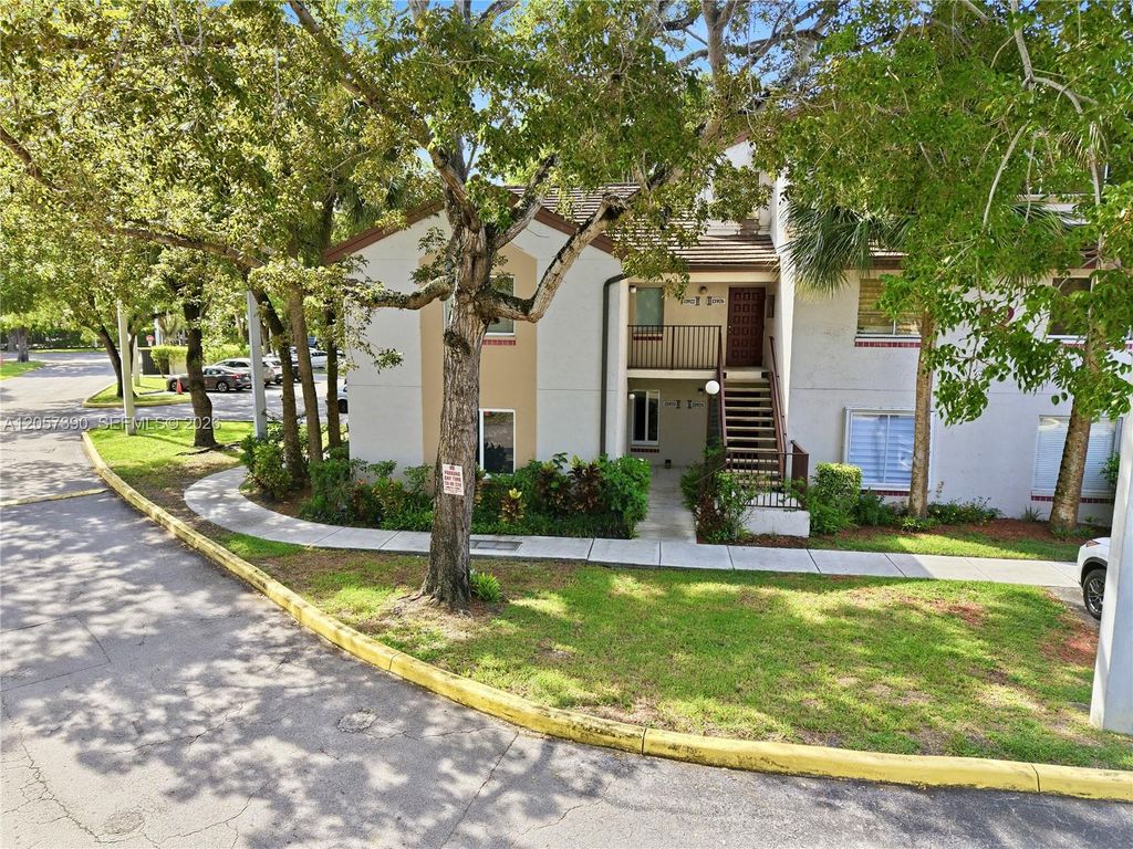 13920 SW 93rd Ln 13920, Miami, FL 33186