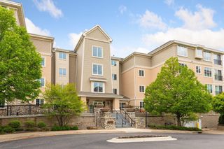 11484 Fairfield Road W 301, Minnetonka, MN 55305
