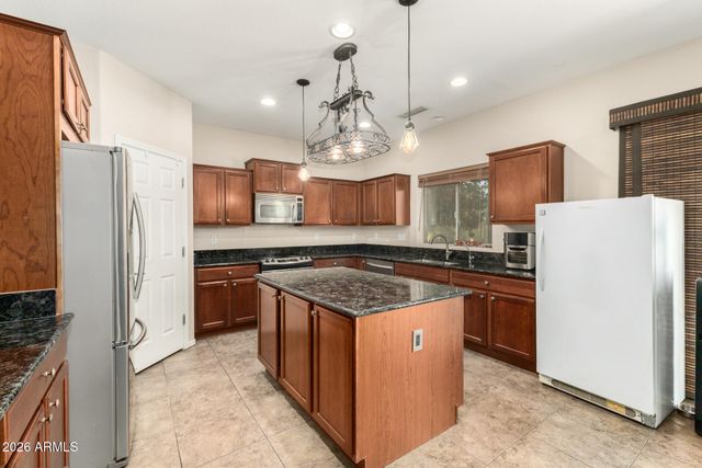 41476 N ALI Trail, San Tan Valley, AZ 85140