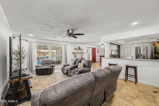 3820 W MYRTLE Avenue, Phoenix, AZ 85051