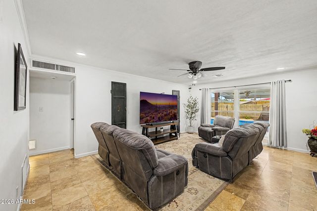 3820 W MYRTLE Avenue, Phoenix, AZ 85051