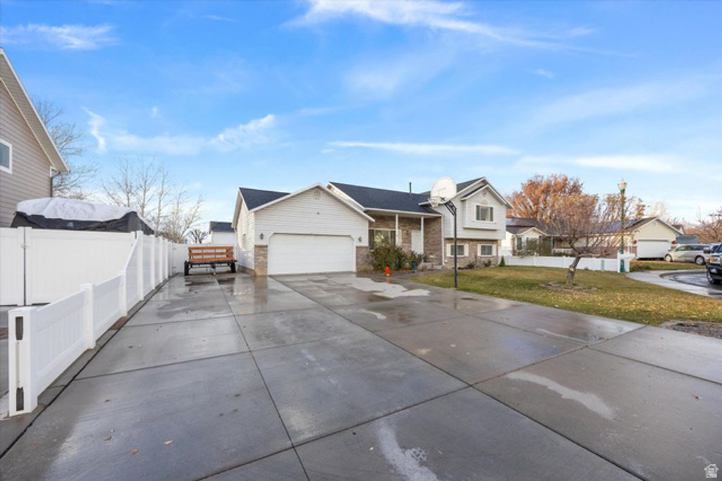 Image 26 of property listing at 1405 N 770 W, Orem, UT 84057