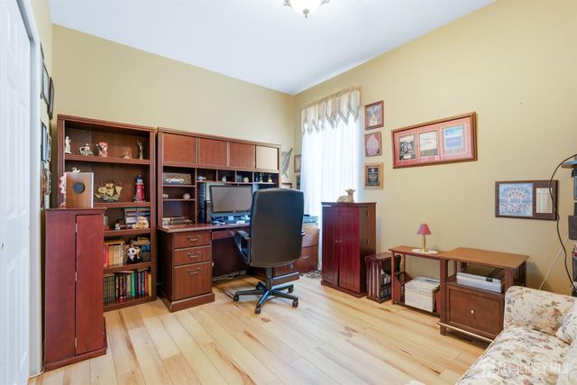 16 Barbaras Way, Jackson, NJ 08527