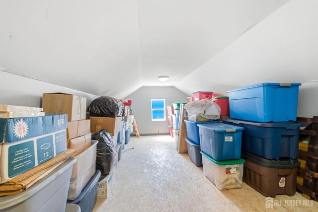 16 Barbaras Way, Jackson, NJ 08527