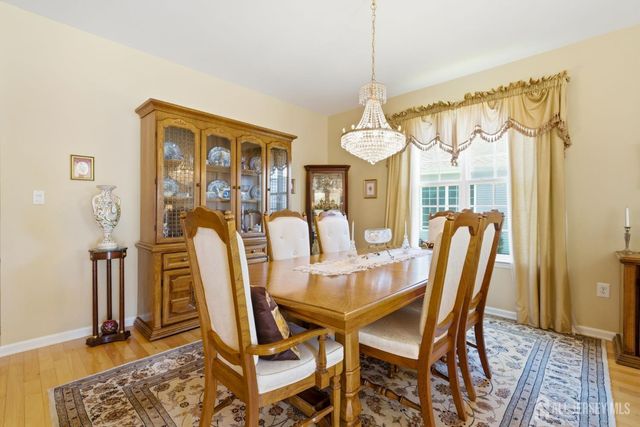16 Barbaras Way, Jackson, NJ 08527