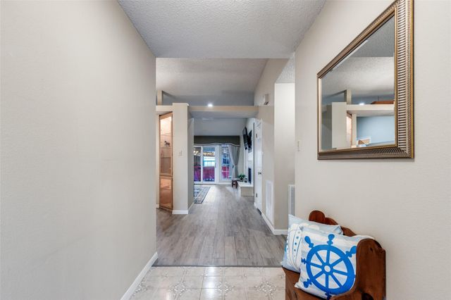 2507 N 18th Street N, Texas City, TX 77590