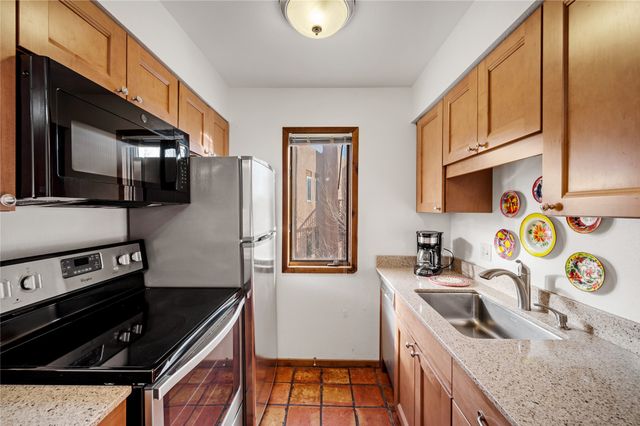 2600 Zia Road B16, Santa Fe, NM 87505