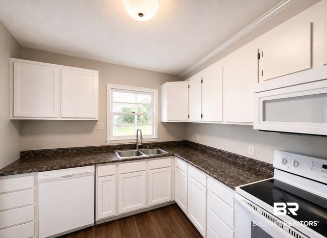 1321 Hubert Pierce Rd, Mobile, AL 36608