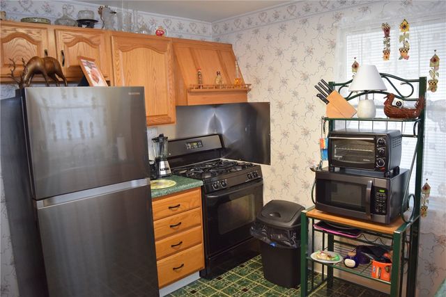 1607 Sylvan Ave, West Mifflin, PA 15122