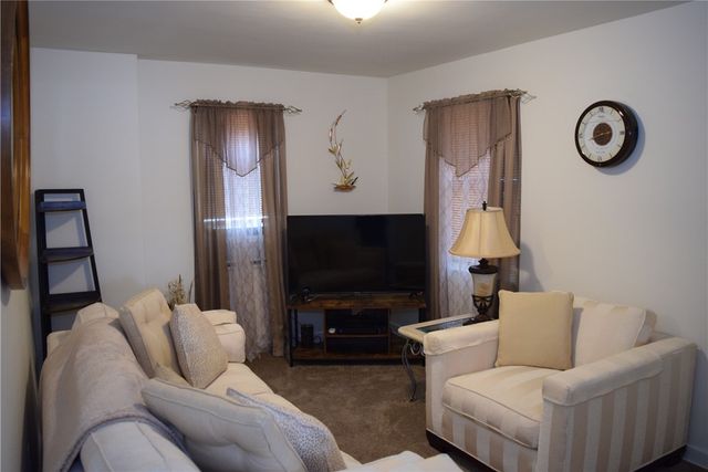 1607 Sylvan Ave, West Mifflin, PA 15122