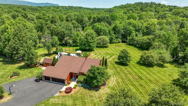 2 Boyce Road, Pine Bush, NY 12566