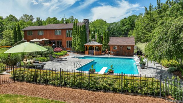 2 Boyce Road, Pine Bush, NY 12566
