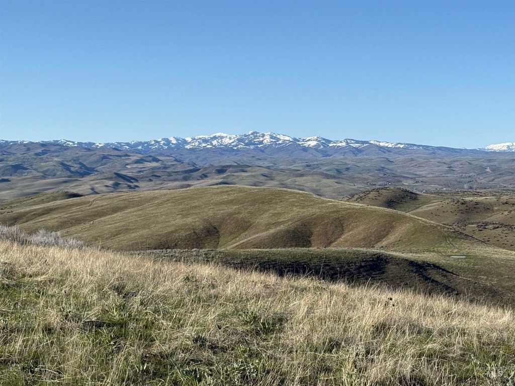 1854 Farnam Ln, Weiser, ID 83672