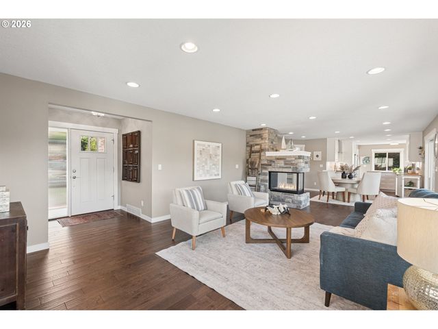 21511 Ne INTERLACHEN Ln, Fairview, OR 97024