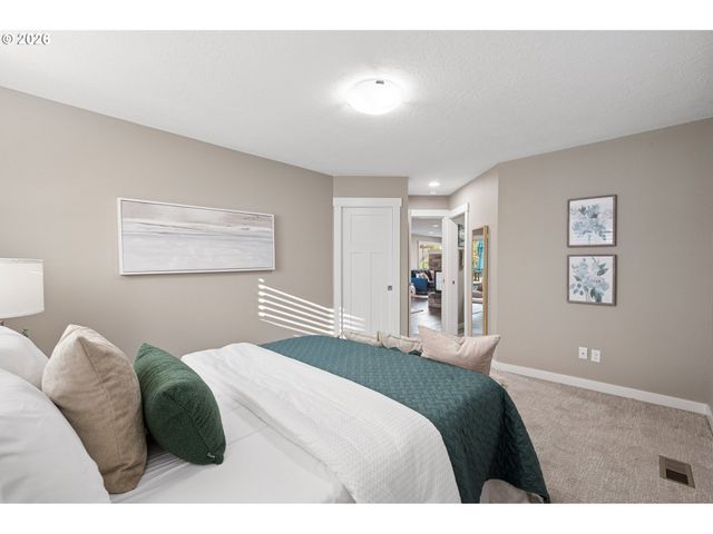 21511 Ne INTERLACHEN Ln, Fairview, OR 97024