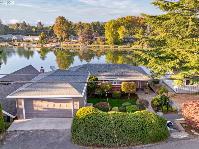 21511 Ne INTERLACHEN Ln, Fairview, OR 97024