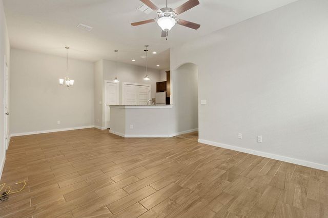 101 Calm Water LOOP, Bastrop, TX 78602