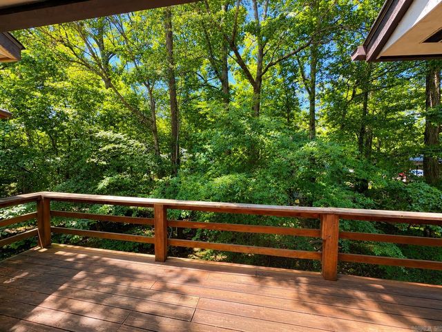 4 Lonjeta Lane, Hot Springs Village, AR 71909