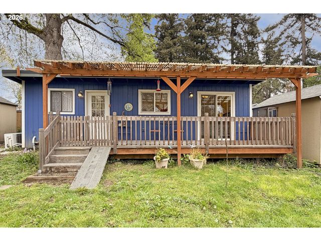 2410 Se TARBELL Ave, Milwaukie, OR 97267