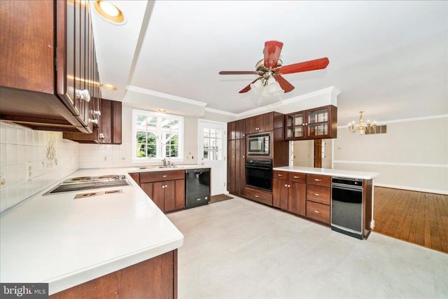 727 WELLER DR, Mount Airy, MD 21771