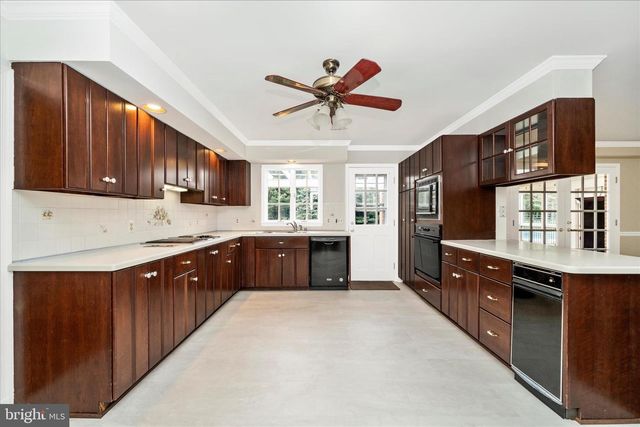 727 WELLER DR, Mount Airy, MD 21771