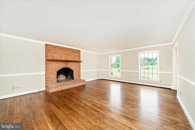 727 WELLER DR, Mount Airy, MD 21771