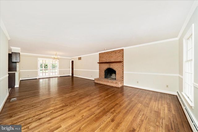 727 WELLER DR, Mount Airy, MD 21771