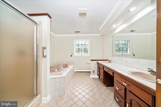 727 WELLER DR, Mount Airy, MD 21771