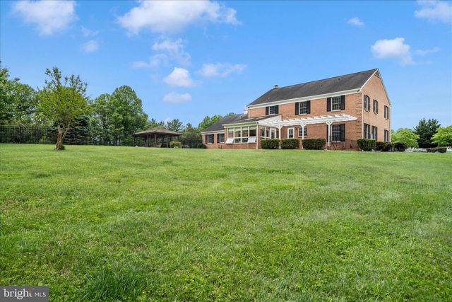 727 WELLER DR, Mount Airy, MD 21771