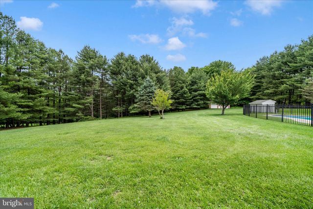 727 WELLER DR, Mount Airy, MD 21771